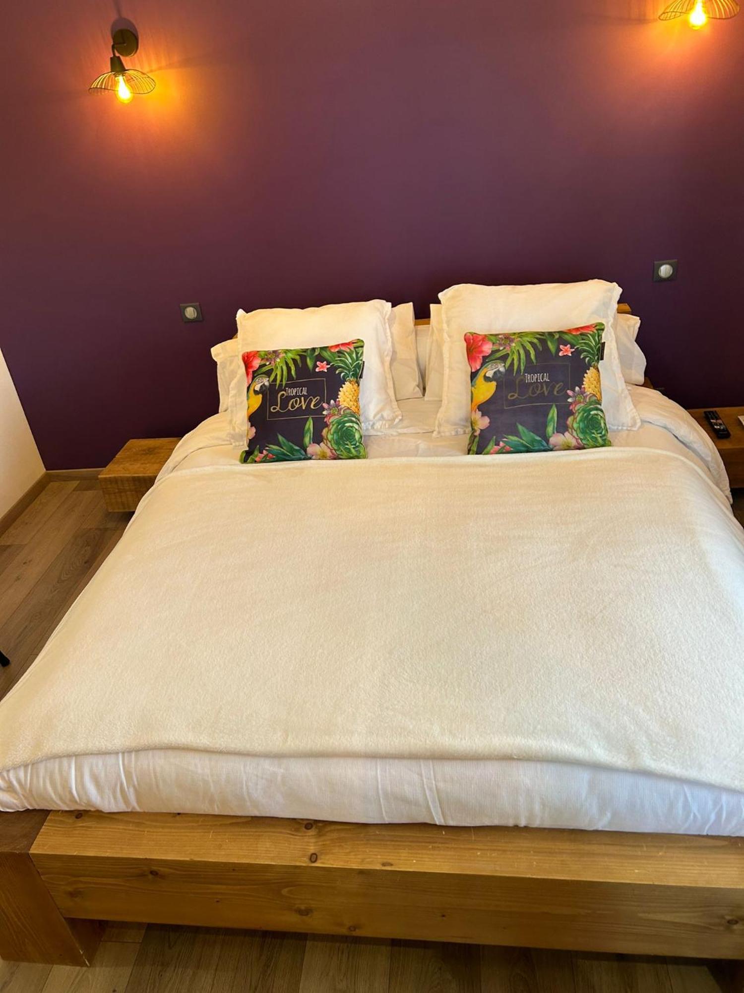 Bed and Breakfast Les Marronniers Laverune Екстер'єр фото